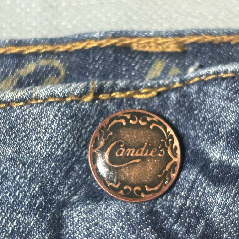 Vintage Candie's Dark Blue Distressed Denim Mini Skirt Y2K Dark Wash Frayed Hem - Picture 5 of 6